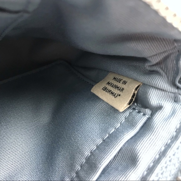 ✖️SOLD✖️Coach Wristlet - Picture 6 of 8